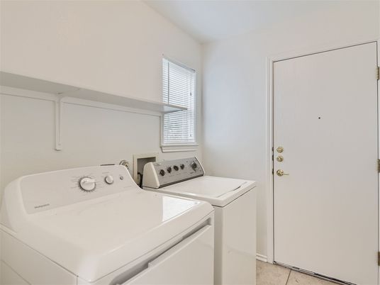 Interior, Washer