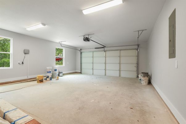 Garage, Interior