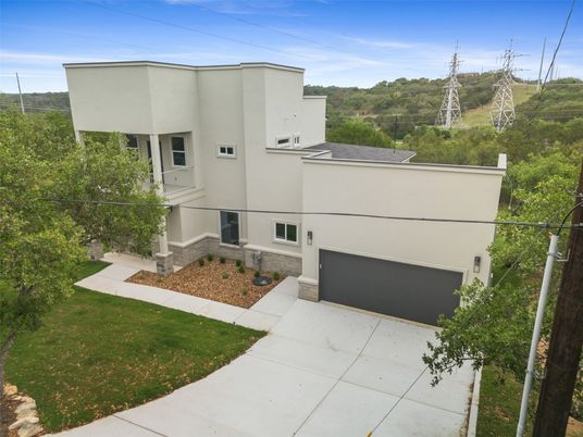 Attached, Exterior, Facade, Modern