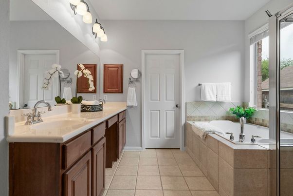 Bathroom, Dual Sink Vanities, Interior