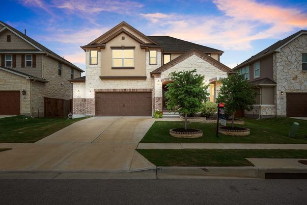 Attached, Exterior, Facade, Brick Traditional