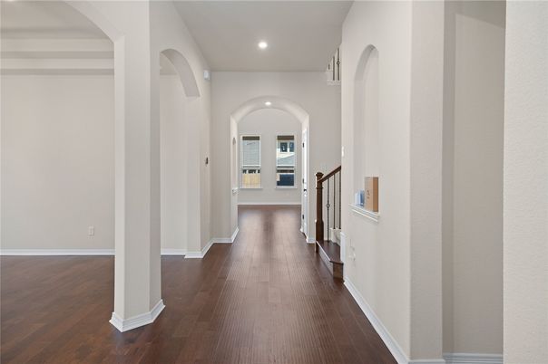 Interior, Recessed Lighting, Wood Texture Flooring