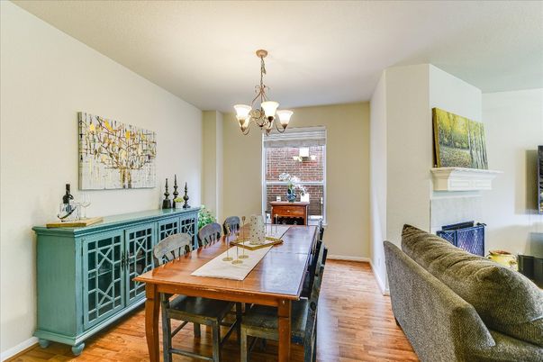 Chandelier, Dining room, Fireplace, Interior, Wood Texture Flooring