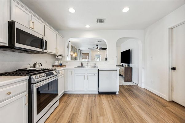 Interior, Kitchen, Recessed Lighting, Wood Texture Flooring