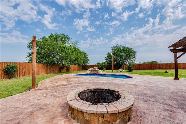 Backyard, Exterior, Pool