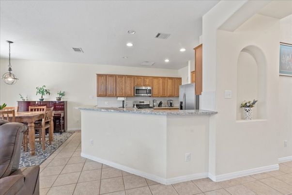 Dining room, Interior, Kitchen, Pendant Lights, Recessed Lighting, Stainless Steel Appliances
