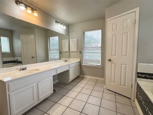 Bathroom, Dual Sink Vanities, Interior