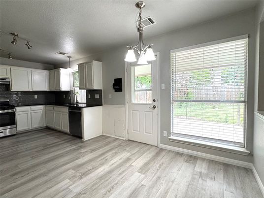 Interior, Kitchen, Pendant Lights, Wood Texture Flooring