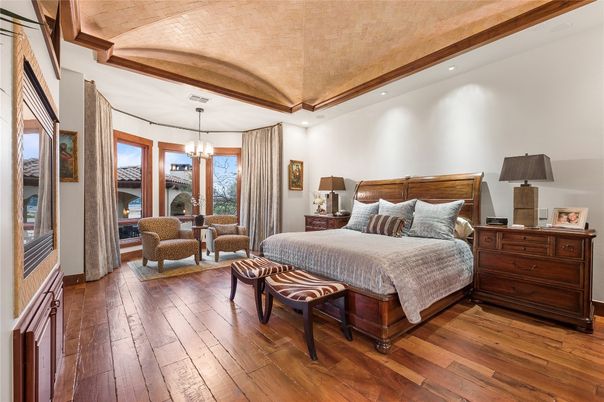 Bedroom, Interior, Pendant Lights, Recessed Lighting, Wood Texture Flooring