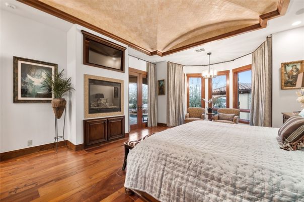 Bedroom, Interior, Pendant Lights, Recessed Lighting, Wood Texture Flooring