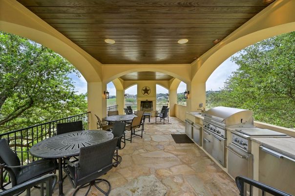 Exterior, Fireplace