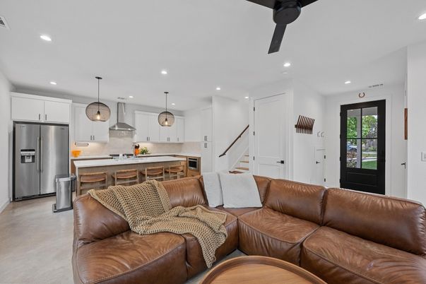 Interior, Kitchen, Living room, Pendant Lights, Recessed Lighting, Stainless Steel Appliances