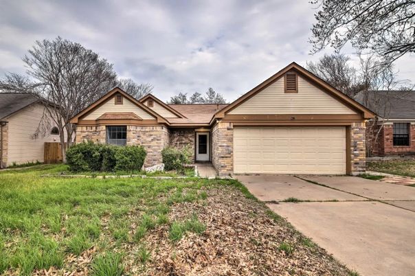 Attached, Exterior, Facade, Brick Facade, Ranch