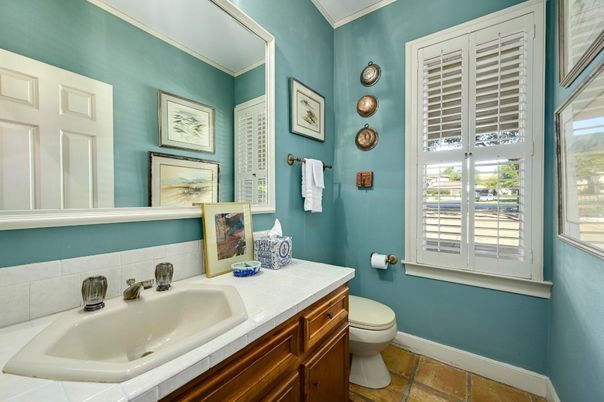 Bathroom, Interior, Tile Countertops