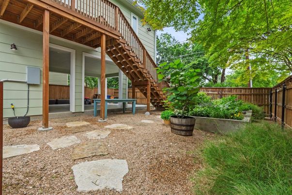 Backyard, Exterior