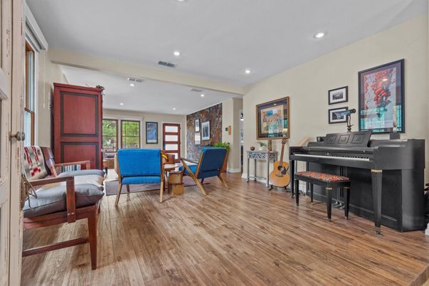 Interior, Living room, Piano, Recessed Lighting, Wood Texture Flooring