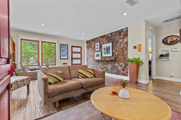 Interior, Living room, Recessed Lighting, Wood Texture Flooring