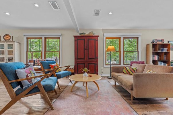Interior, Living room, Recessed Lighting, Wood Texture Flooring