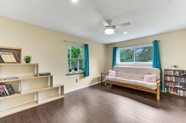 Interior, Recessed Lighting, Wood Texture Flooring
