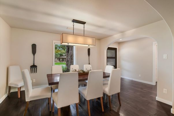 Dining room, Interior, Pendant Lights, Recessed Lighting, Wood Texture Flooring