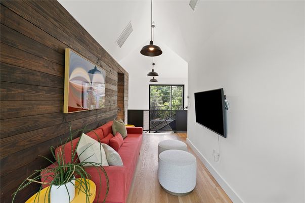 Interior, Living room, Pendant Lights, Wood Texture Flooring, Wooden Walls