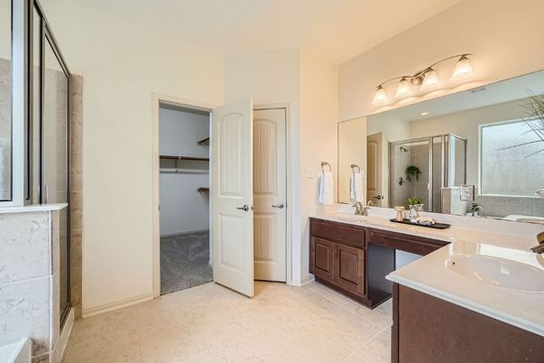 Bathroom, Dual Sink Vanities, Interior