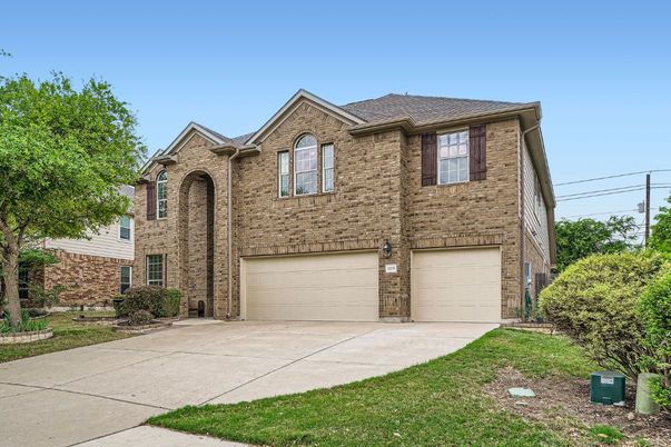 Attached, Exterior, Facade, Brick Facade, Brick Traditional