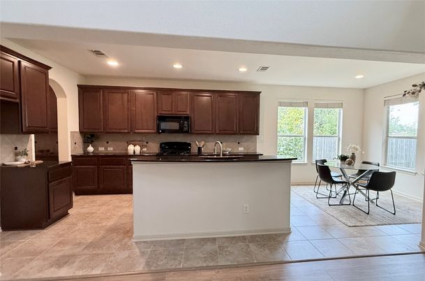 Dining room, Interior, Kitchen, Recessed Lighting