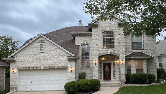 Attached, Exterior, Facade, Brick Traditional