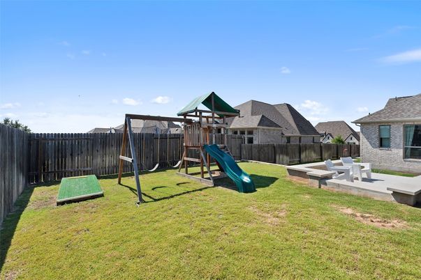 Backyard, Exterior, Playground