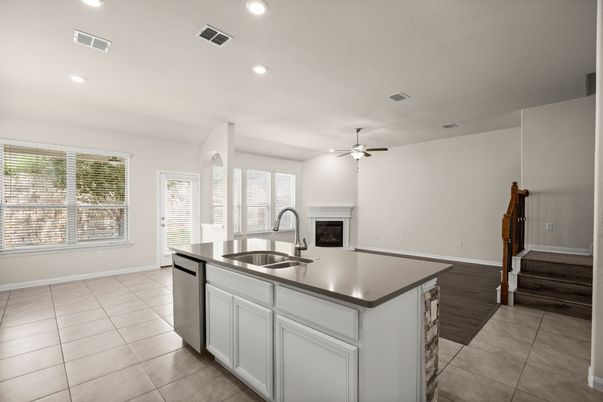Fireplace, Interior, Kitchen, Recessed Lighting