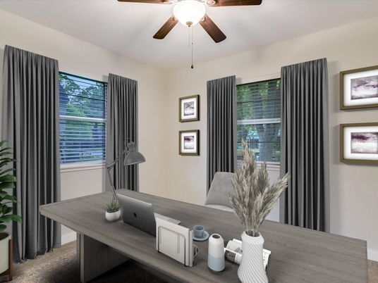 Home Office, Interior
