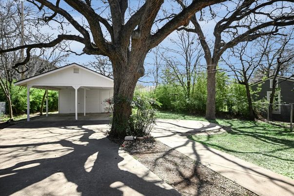 Backyard, Detached Garage, Exterior