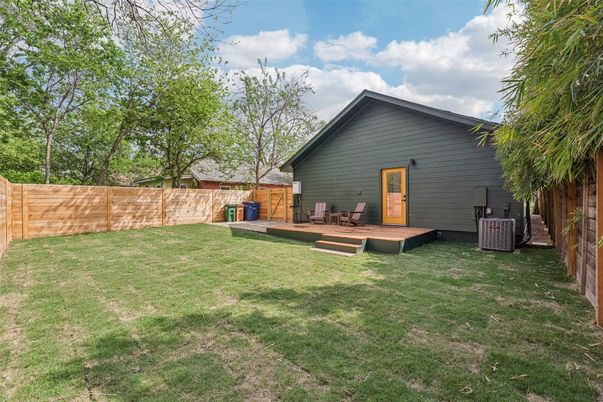 Backyard, Exterior