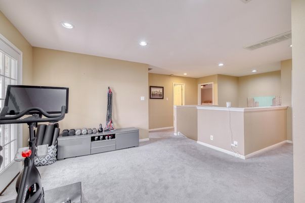Fitness Equipment, Interior, Recessed Lighting