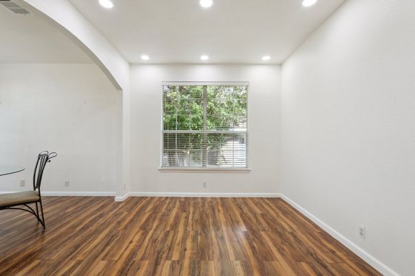 Empty room, Interior, Recessed Lighting, Wood Texture Flooring