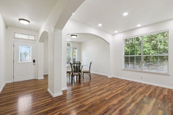 Dining room, Interior, Recessed Lighting, Wood Texture Flooring