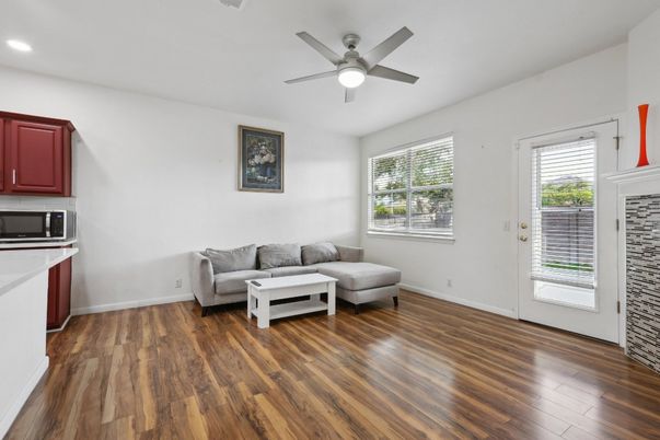 Interior, Recessed Lighting, Wood Texture Flooring