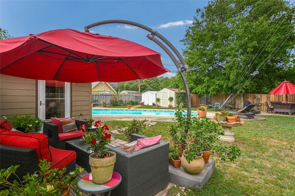 Backyard, Exterior, Pool