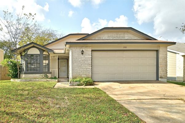 Attached, Exterior, Facade, American Craftsman