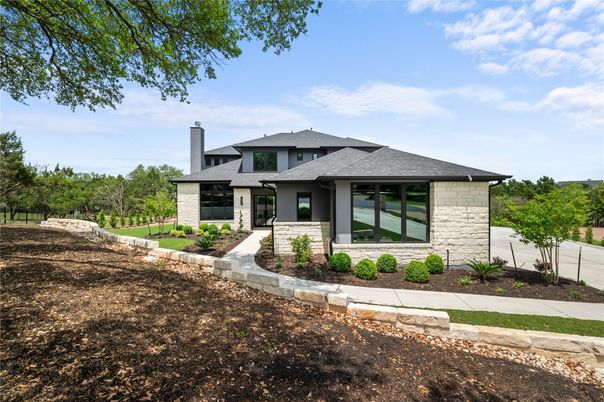 Backyard, Exterior, Facade, Modern