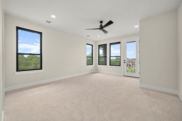 Empty room, Interior, Recessed Lighting