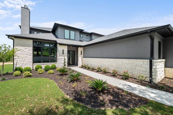 Attached, Backyard, Exterior, Facade, Modern