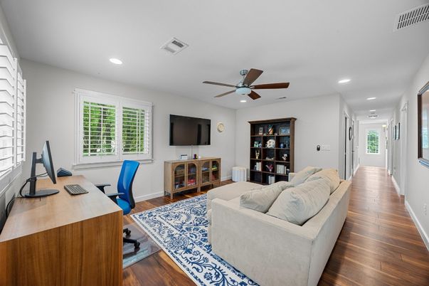Home Office, Interior, Recessed Lighting, Wood Texture Flooring