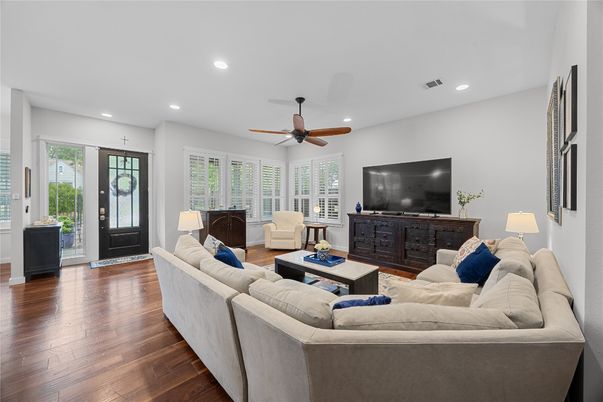 Interior, Living room, Recessed Lighting, Wood Texture Flooring