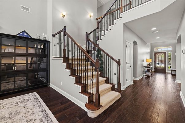 Interior, Recessed Lighting, Wood Texture Flooring