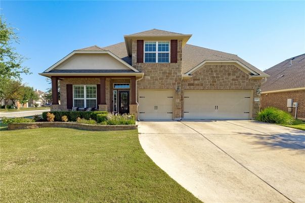 Attached, Exterior, Facade, Brick Traditional