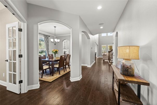 Chandelier, Dining room, Interior, Recessed Lighting, Wood Texture Flooring