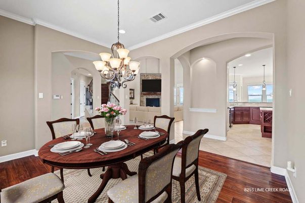 Chandelier, Dining room, Interior, Recessed Lighting, Wood Texture Flooring
