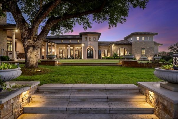 Backyard, Exterior, Facade, Mediterranean
